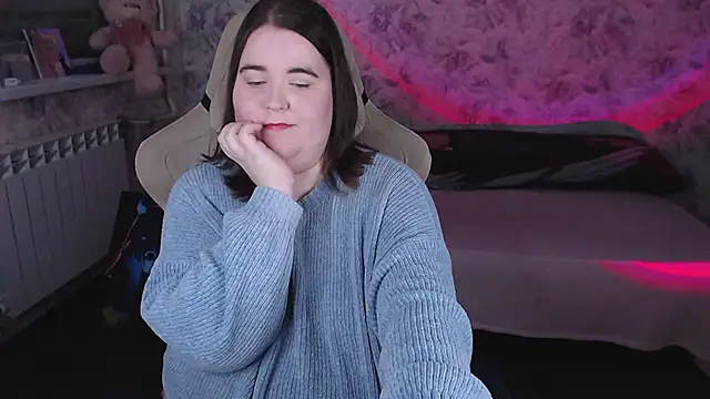 Estelle_Hicks webcam