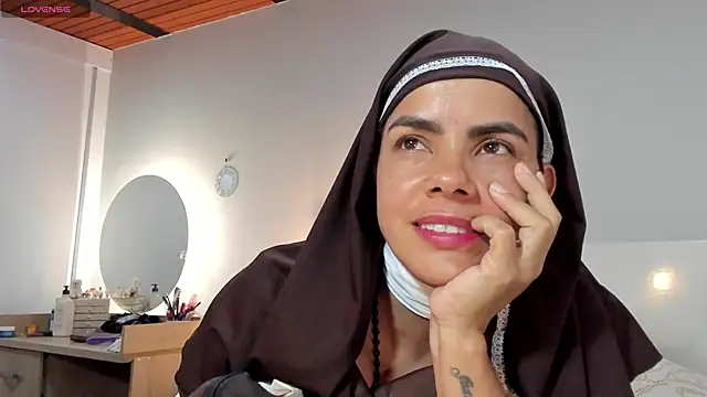 ClaraMariaMon webcam