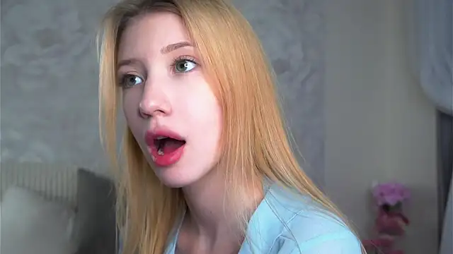 SunnivaCovil live sex cam