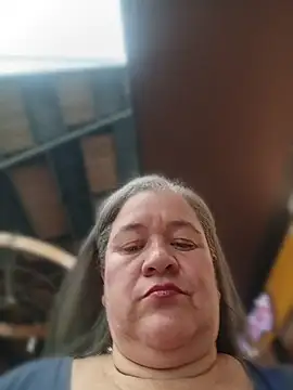 CheekySnowQueen_69 webcam