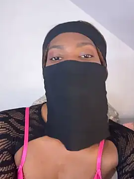 kiaraamara (F young) - Squeez Boobs 🎭