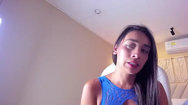 NahimiThompson webcam