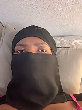 kiaraamara (F young) - Squeez Boobs 🎭