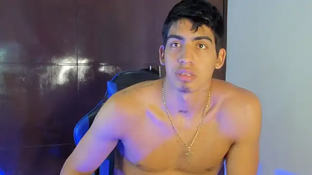 Milo_LatinBoy webcam