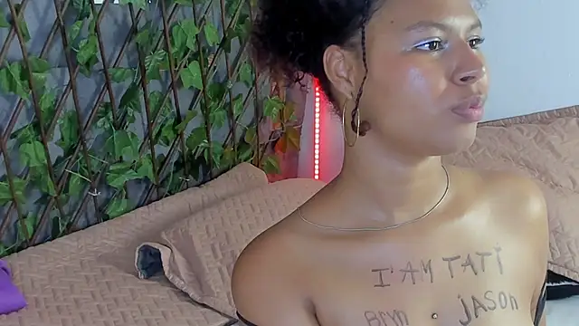 tatianasquirthot - Tatianasquirthot's free webcam - UK Sex Cams