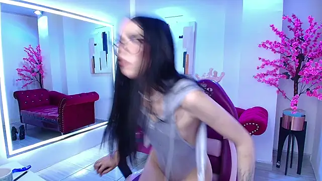 Emily_andrews webcam