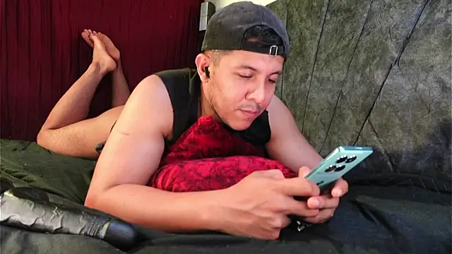 Misterjhons2 live sex cam