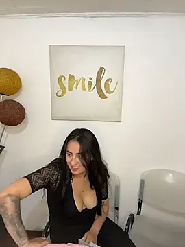 Antonella_Julieta webcam