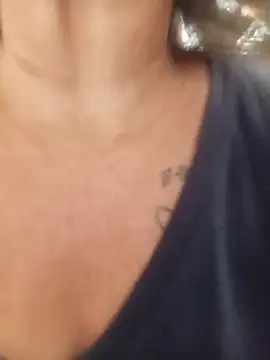 CheekySnowQueen_69 webcam