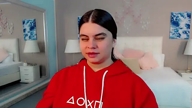 _Maddison_Ivanova_ webcam