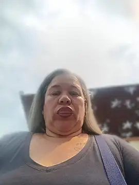 CheekySnowQueen_69 webcam