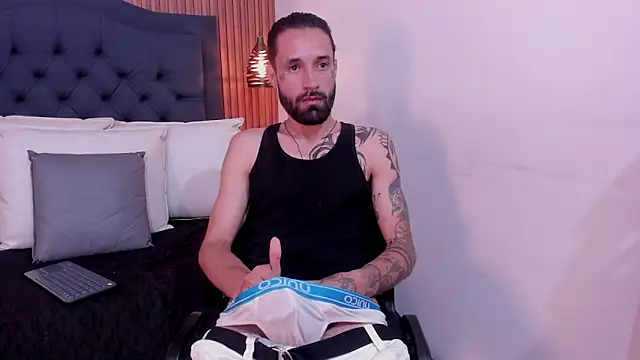 Preview of hisoka_011