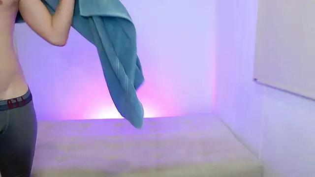 adrian_morelly webcam