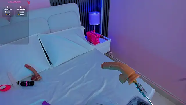 Clawdeen__wolf webcam