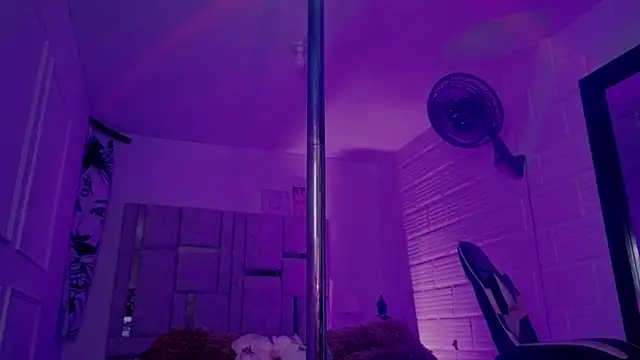 BonnieAnderson_ webcam