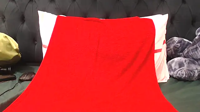 SexyPureFire001 webcam