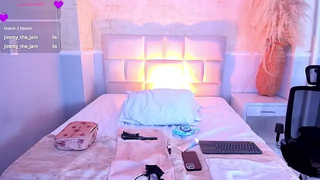 valeriekhaleesi webcam