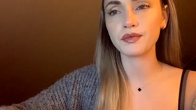 ScarlettSensitive webcam