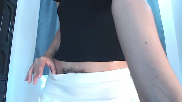 mia_collins_x webcam