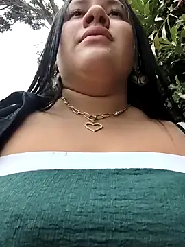 Kendra-daring webcam