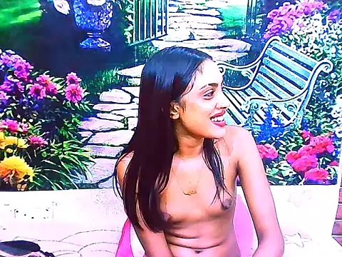 IndianPretty14u2Luv webcam