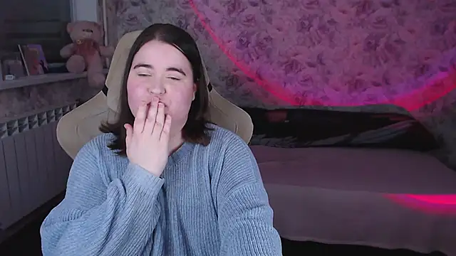 Estelle_Hicks webcam