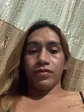 pretty_TRANSjona webcam