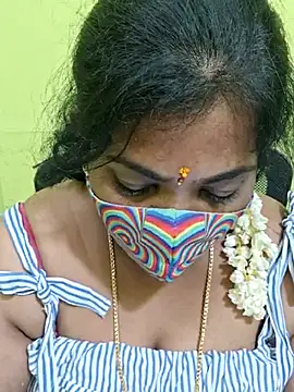 Tamil_Mithra webcam