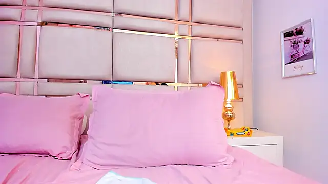 VictoriaGarret webcam