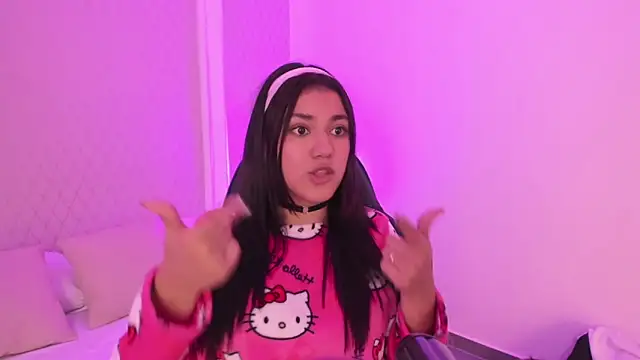 cristin_collins webcam