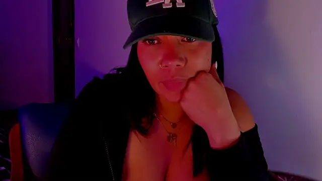 NicolePasqualott webcam