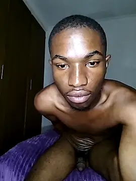 Breezyvikky live sex cam