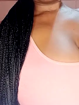 Luciouslips00 webcam