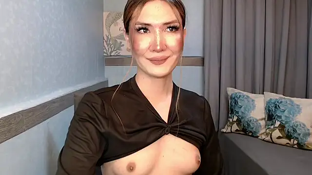 xMeganFucks69 webcam