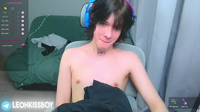 leonboykisser (M twink) - take off my clothes