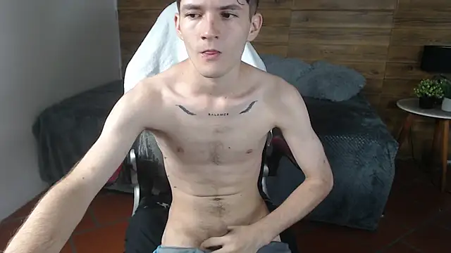 trevor_mob (M twink) - masturbation for 10 min + cum