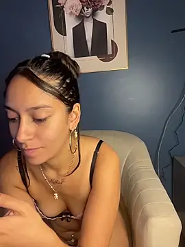 DulceLatinaxo webcam