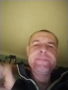 Andrzej-M live sex cam