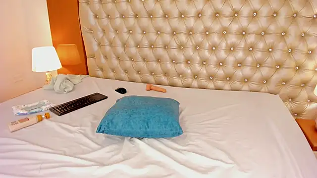 IsabellaaLux_ webcam