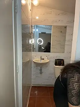 Antonella_Julieta webcam