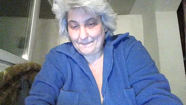 ExquisiteMature webcam