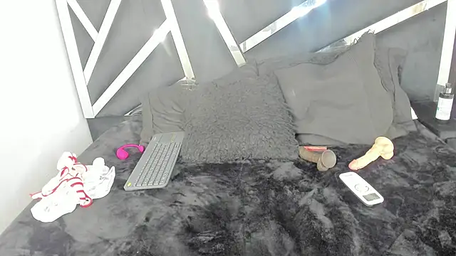 Daphne_cuteht webcam