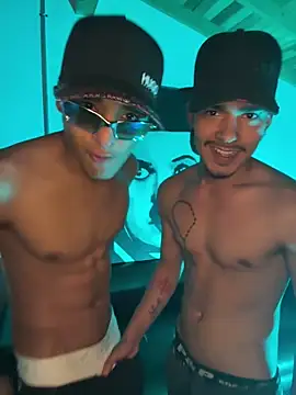 Cuteathleticboys webcam