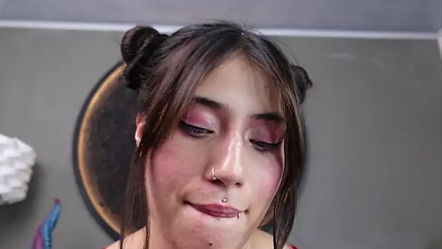 miss_sharlotte18 webcam