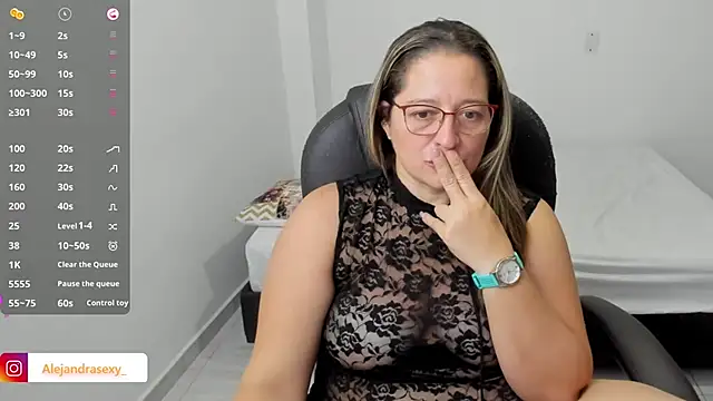 alejandra_milf_ webcam