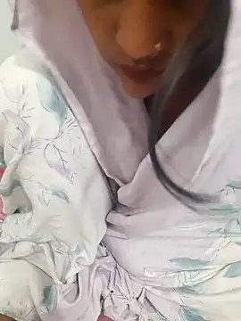 Your_Ayesha56 webcam