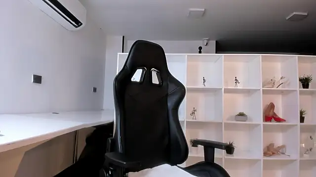 natural_bigboobs live sex cam