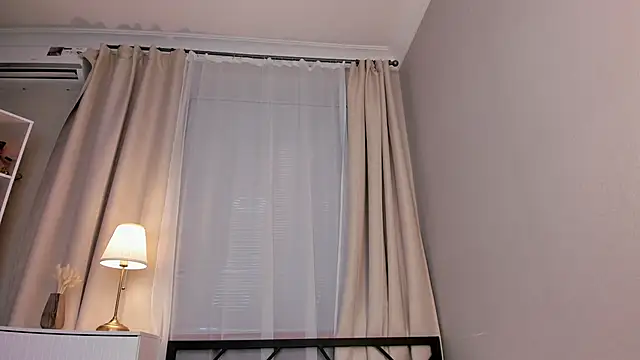 ErinBissonnette webcam