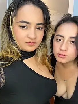 Antonella_Julieta live sex cam