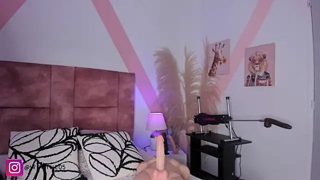 isabella_whiithe webcam